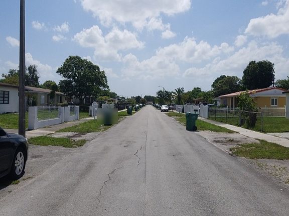 5th image of 3070 NW 186th Ter