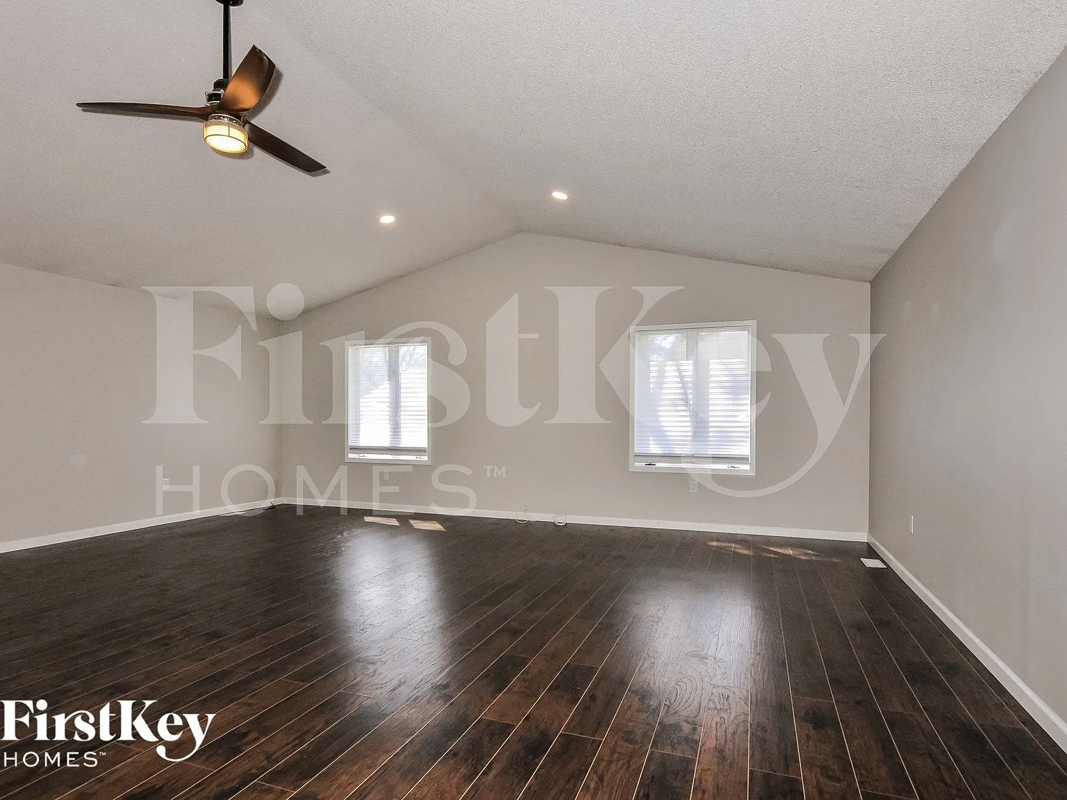 4 bed, 2.0 bath, 2270 sqft, $2,820 — Photo 3