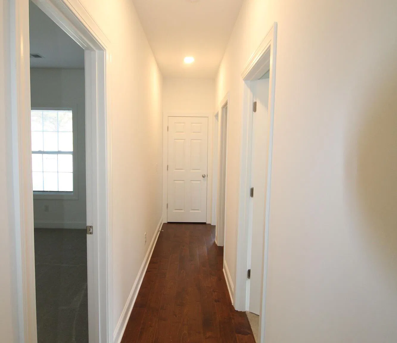 5 bed, 2.0 bath, 2035 sqft, $2,500 — Photo 3