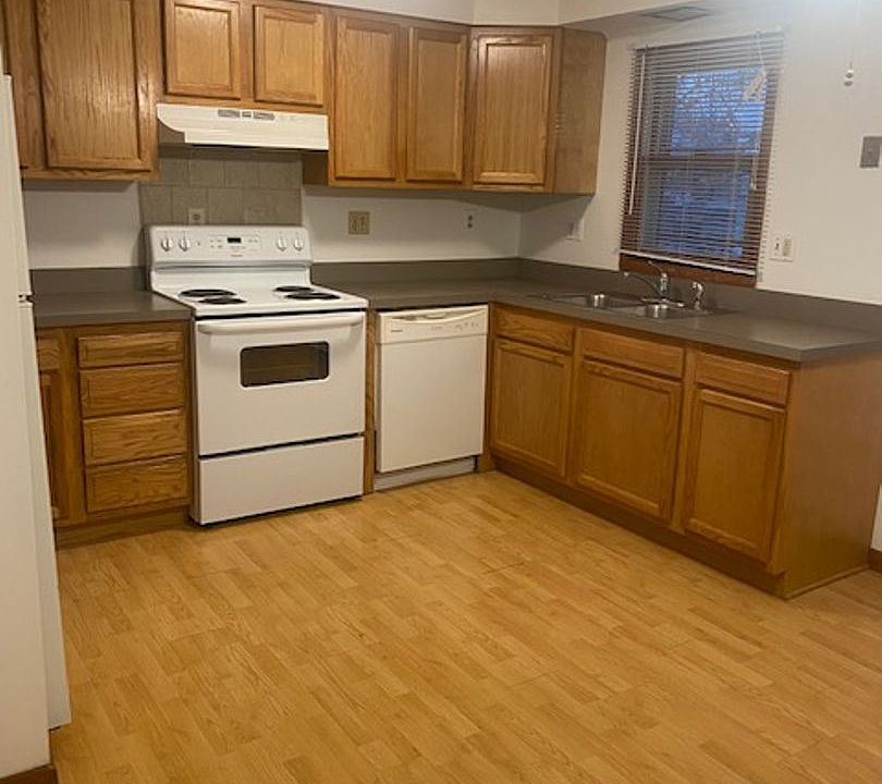 1st image of 638 Sunflower Dr