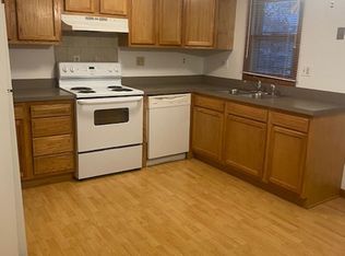 638 Sunflower Dr, Liverpool, NY 13088