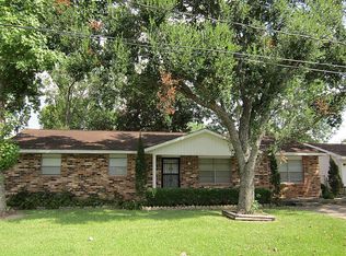 203 Franklin Rd, Wharton, TX 77488