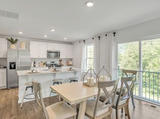 17 Skytop Ct, Bernville, PA 19506