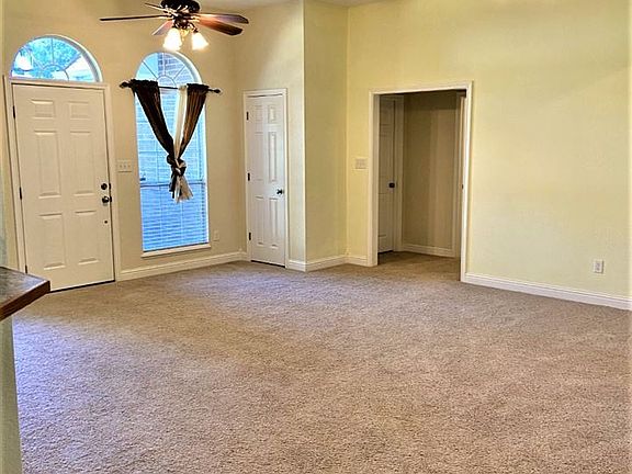 2nd image of 316 E Lion Dr
