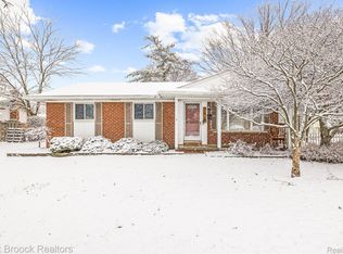 2178 Eva Dr, Troy, MI 48083