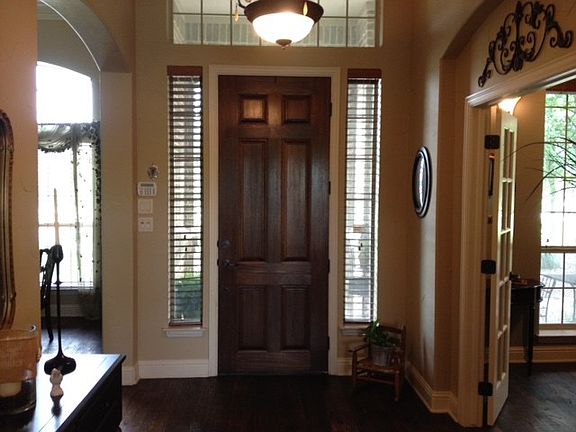 5th image of 327 Silver Canyon Dr