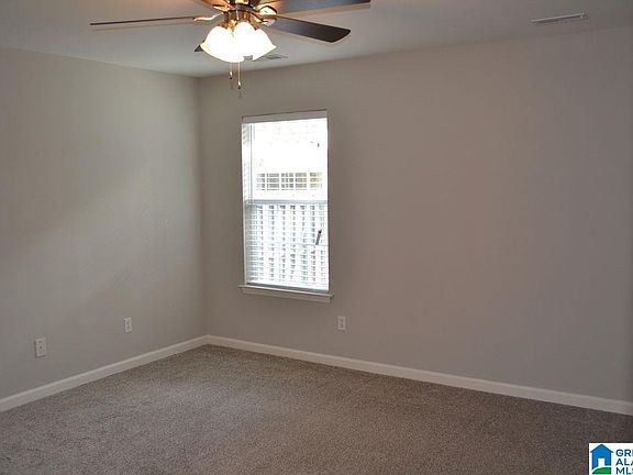 5th image of 2926 Dublin Dr N