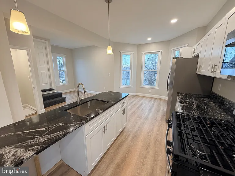 3 E Overlea Ave #3 — Photo 8
