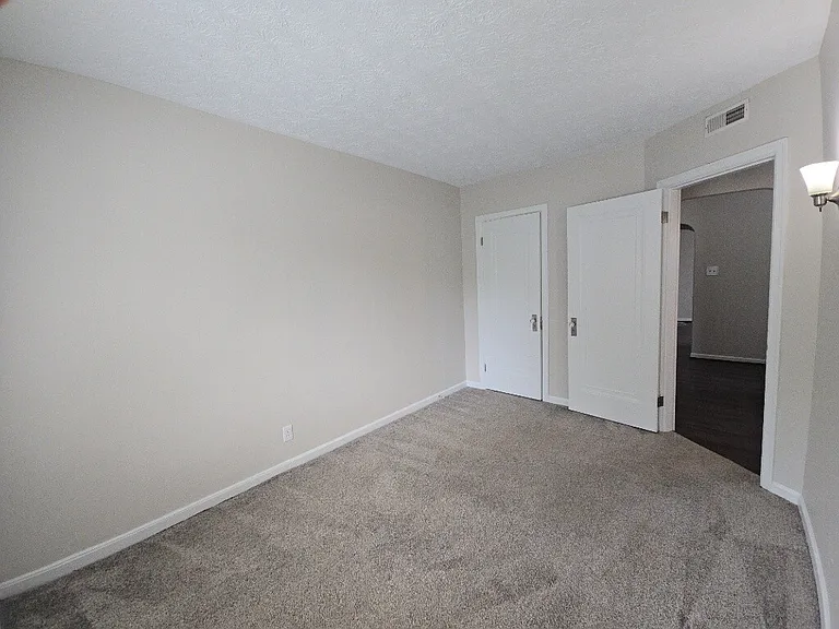 570 Hadley Ave #3 — Photo 16