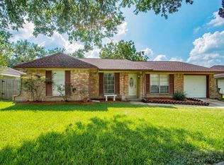 12106 Pompton Dr, Houston, TX 77089