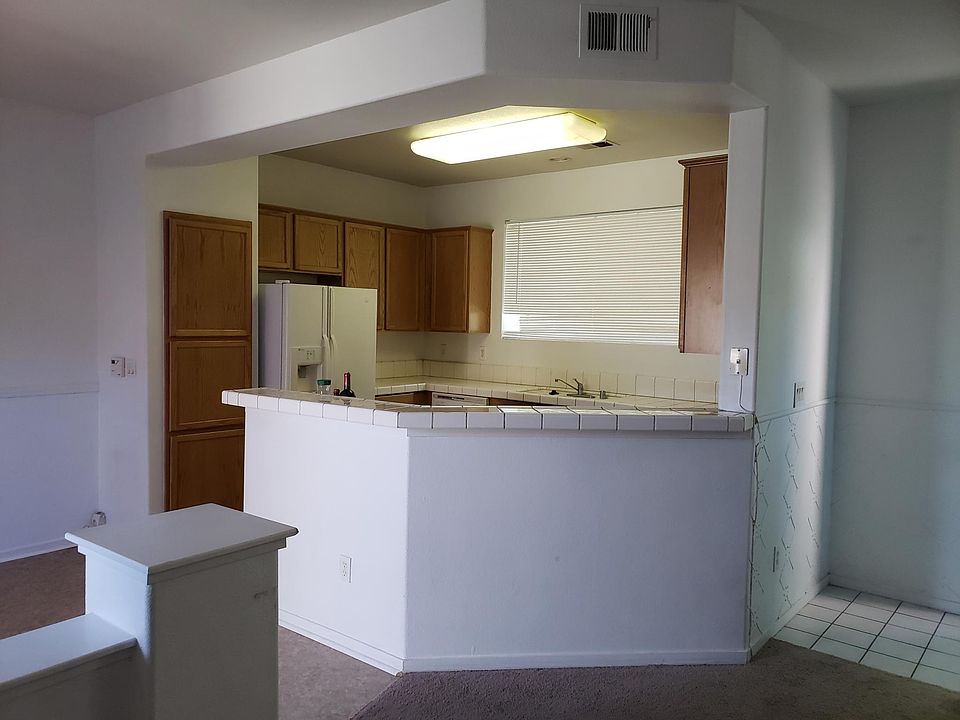 2nd image of 1119 Tule Dr