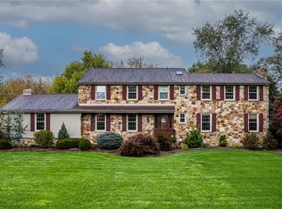 128 Stratford Dr, Mcmurray, PA