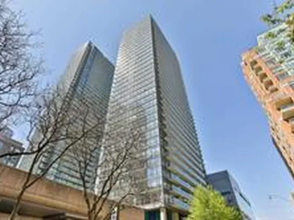 37 Grosvenor St #606, Toronto, ON M4Y 3G5