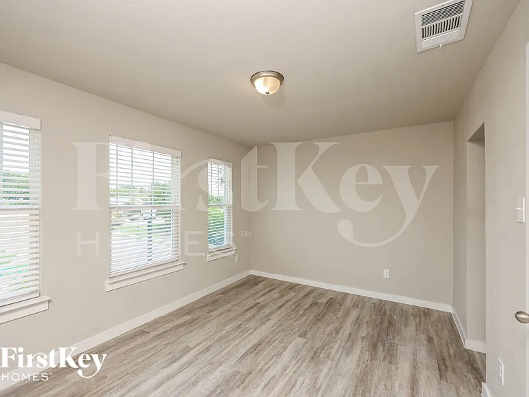 622 Ava Trl — Photo 13