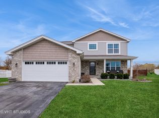 441 Tramore Ave, Beecher, IL 60401