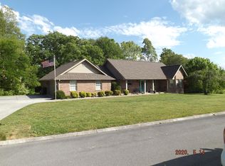 634 Riverbrook Dr, Sevierville, TN 37862