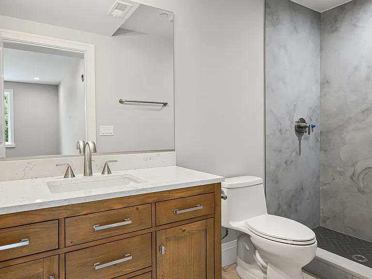 1036 Lake St #2N — Photo 16