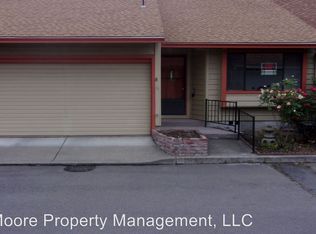 653 Golden Ln, Medford, OR 97504