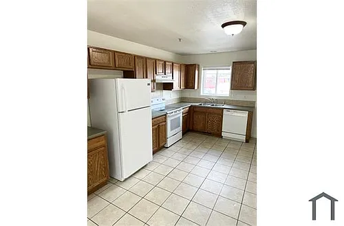 319 S Hazel Ct Photo 1