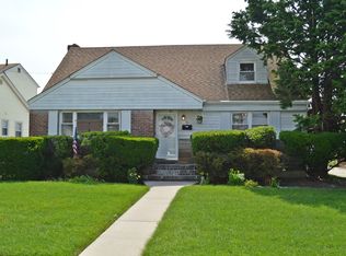 80 Countisbury Ave, Valley Stream, NY 11580