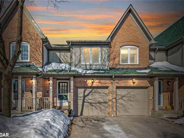 2945 Thomas St #61, Mississauga, ON L5M 6C1