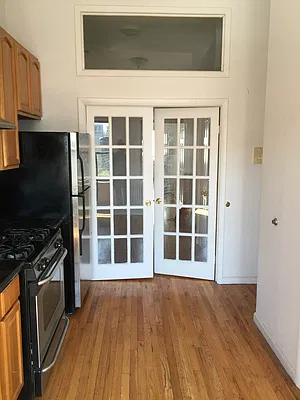 Rented by Flatiron Real Estate Advisors LLC | media 11