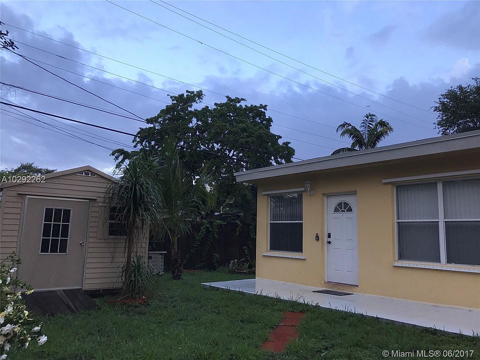 2nd image of 4971 SW 28th Ter