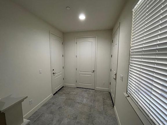 3rd image of 511 Bellezza Pl