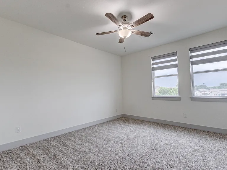 6043 Rivendell Dr — Photo 21