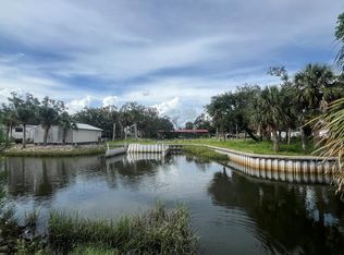 130 6th Ave E, Horseshoe Beach, FL 32648