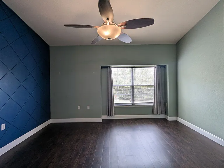 4872 NW 42nd Rd #103 — Photo 33