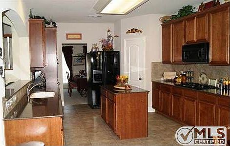 5th image of 1612 Redcedar Dr