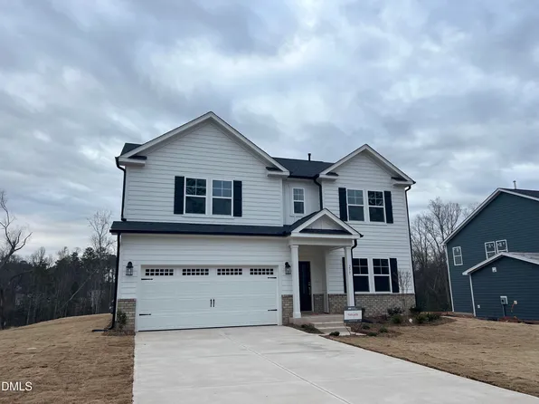 275 Hickory Grove Dr, Sanford, NC 27330