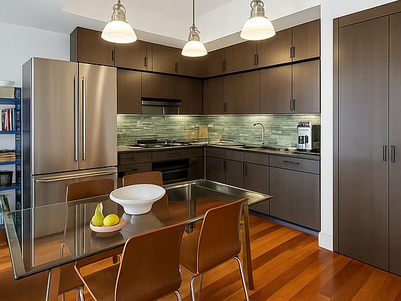 4th image of 150 Myrtle Ave #1004