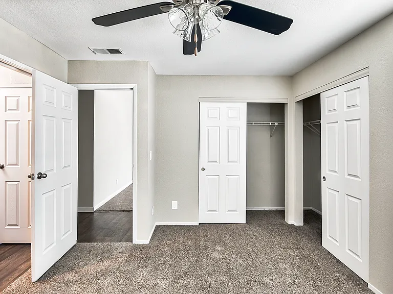 The Lodge at McCarran Ranch Apartment Homes — Photo 14
