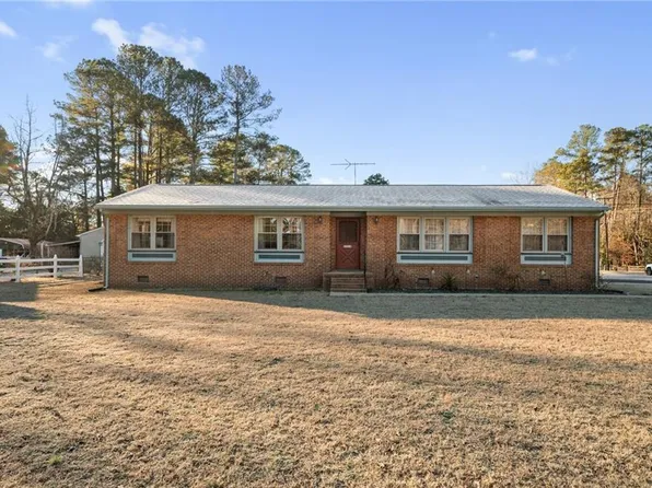 22514 Main Street, Courtland, VA 23837