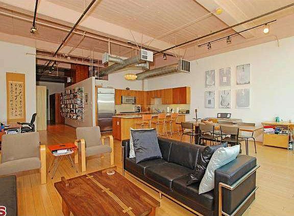 2nd image of 1130 S Flower St APT 309