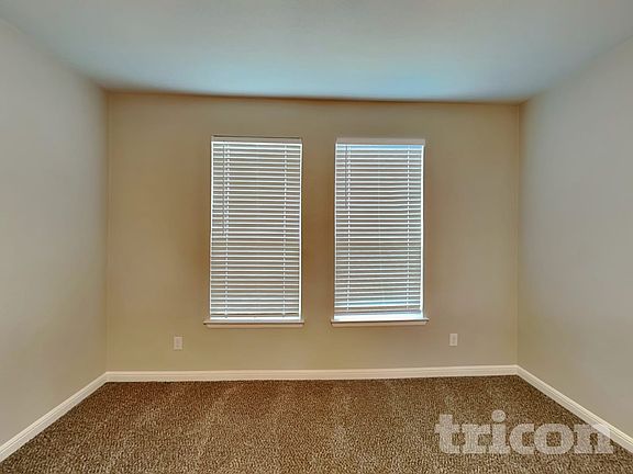 3rd image of 162 Colter Dr