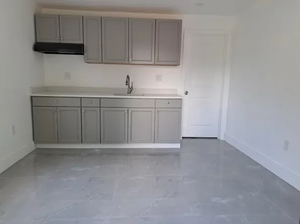 1015 NW 48th St #1, Miami, FL 33127