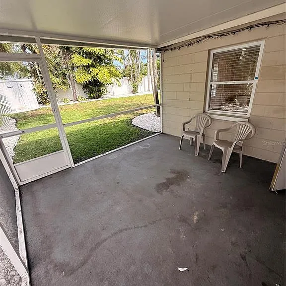 4227 Helena St NE — Photo 13