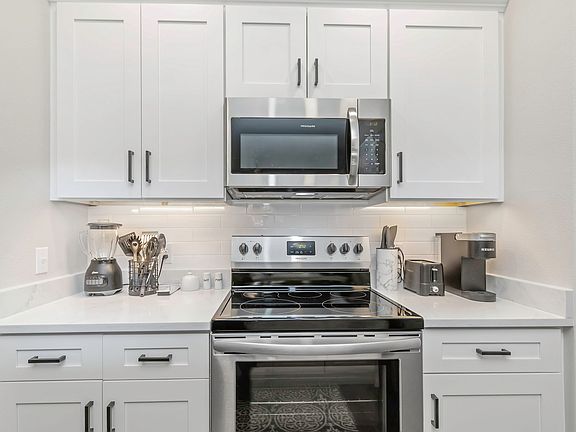 2nd image of 4207 S Dale Mabry Hwy Unit 8201