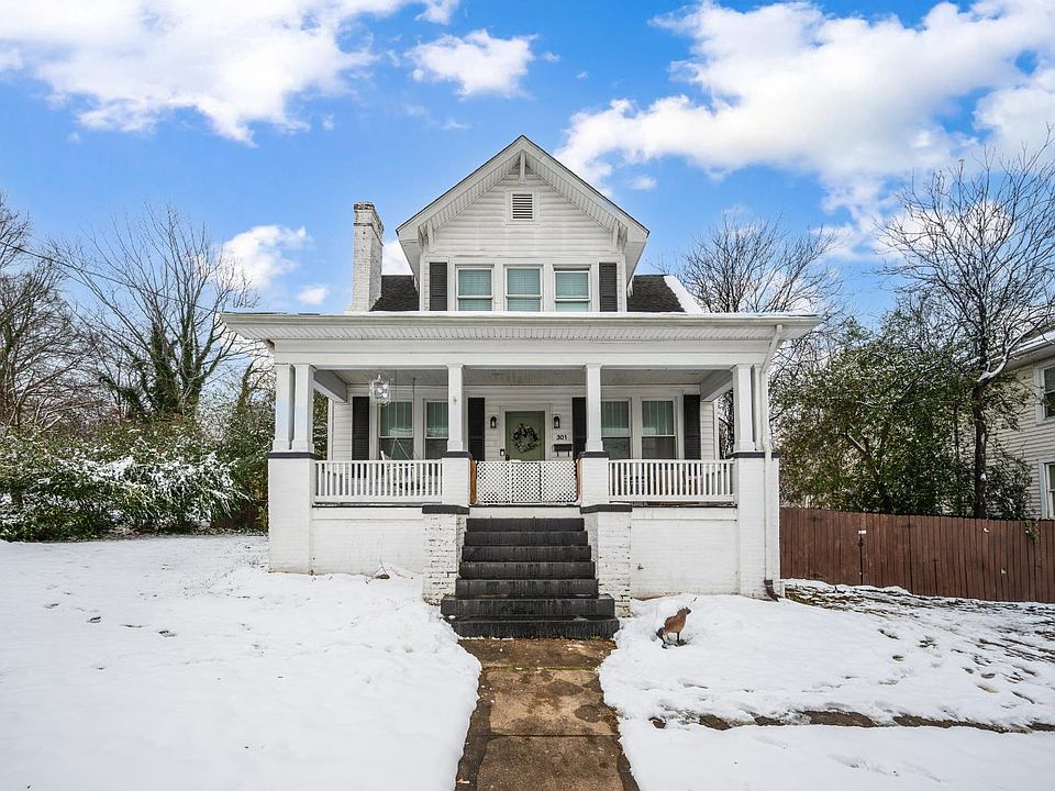 1st image of 301 Oakridge Blvd
