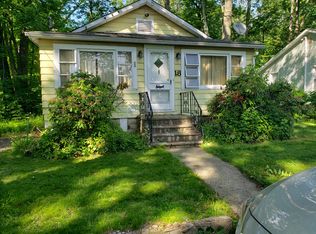 18 Abbott Dr, Lake Hopatcong, NJ 07849