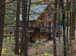 136 E Otter Dr, Tolland, MA 01034