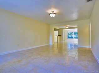455 NE 88th St, El Portal, FL 33138
