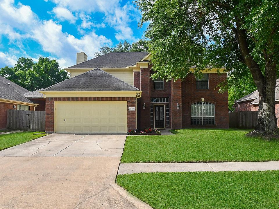 1st image of 18187 Holly Forest Dr
