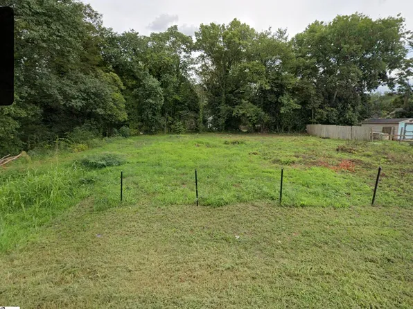 15 Scott St, Greenville, SC 29611