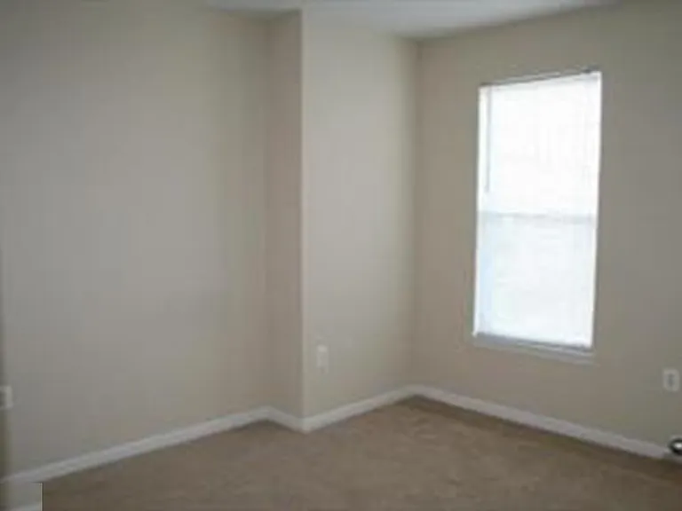 11379 Aristotle Dr #407 — Photo 8