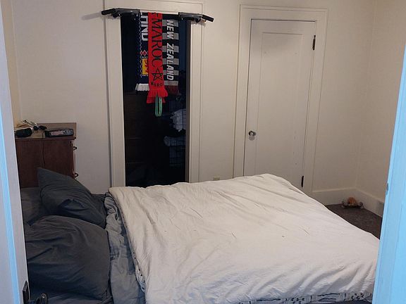 4th image of 574 Withington Ave #1