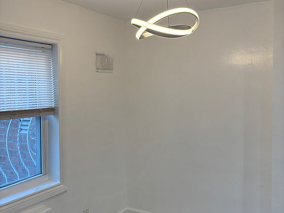 5th image of 1066 E 103rd St #1